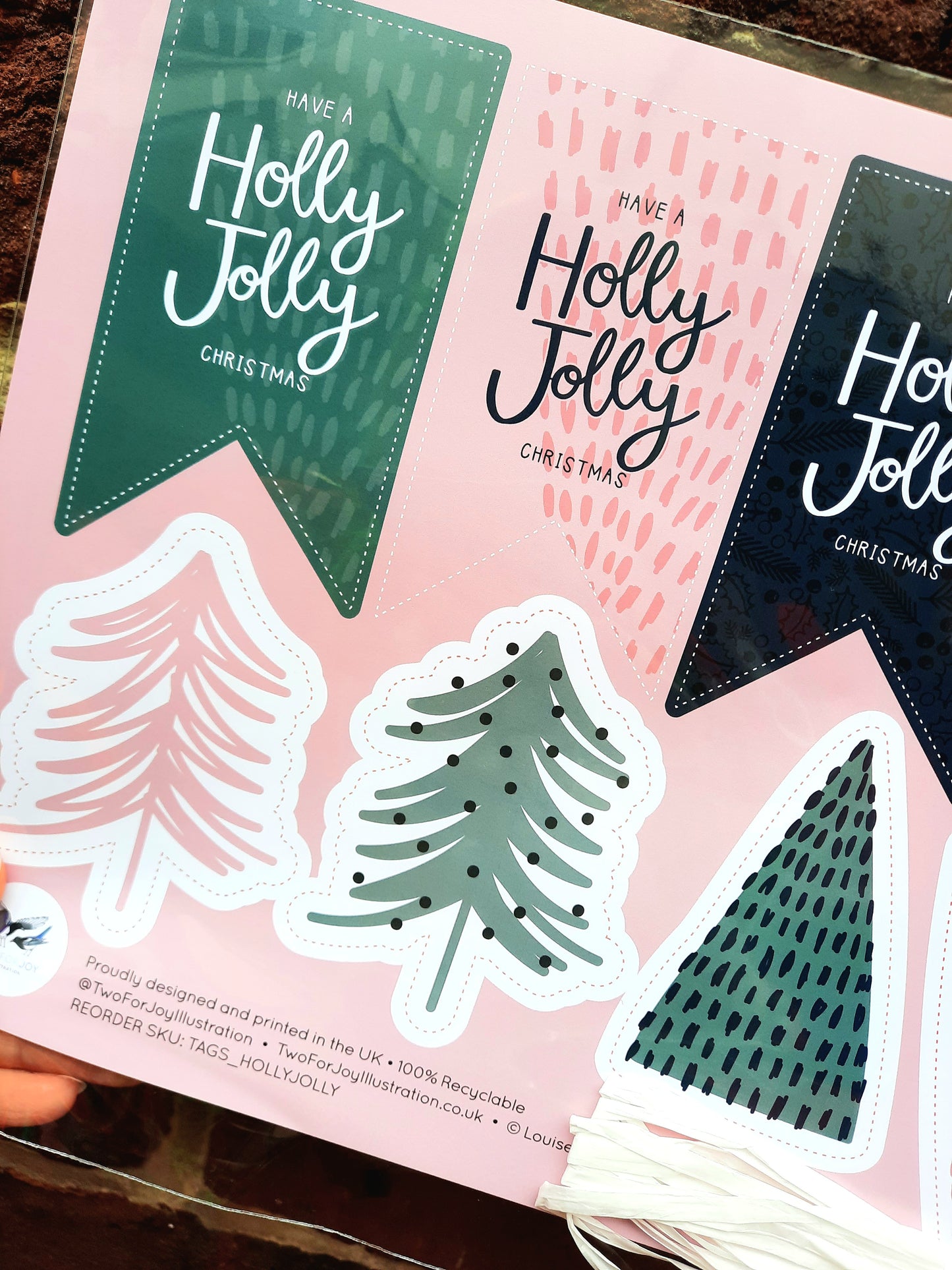 Holly Jolly Forest 8 Christmas Tags