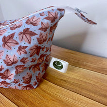 Load image into Gallery viewer, Pink Leafy Print Make Up Bag
